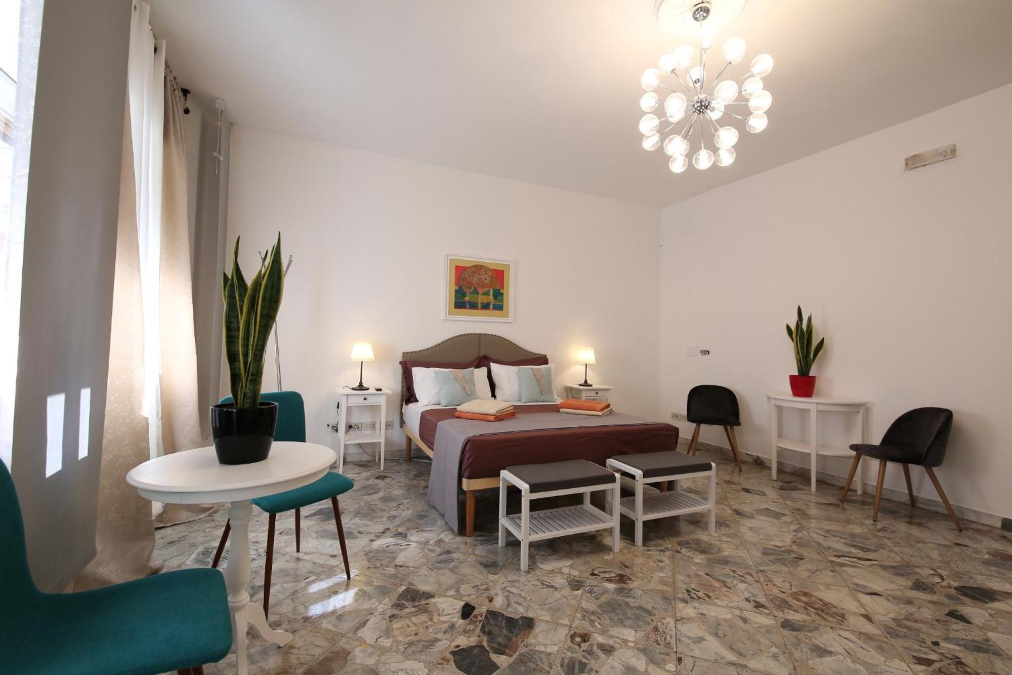 Gasthof _ Cavour 156 & Savoia _ *