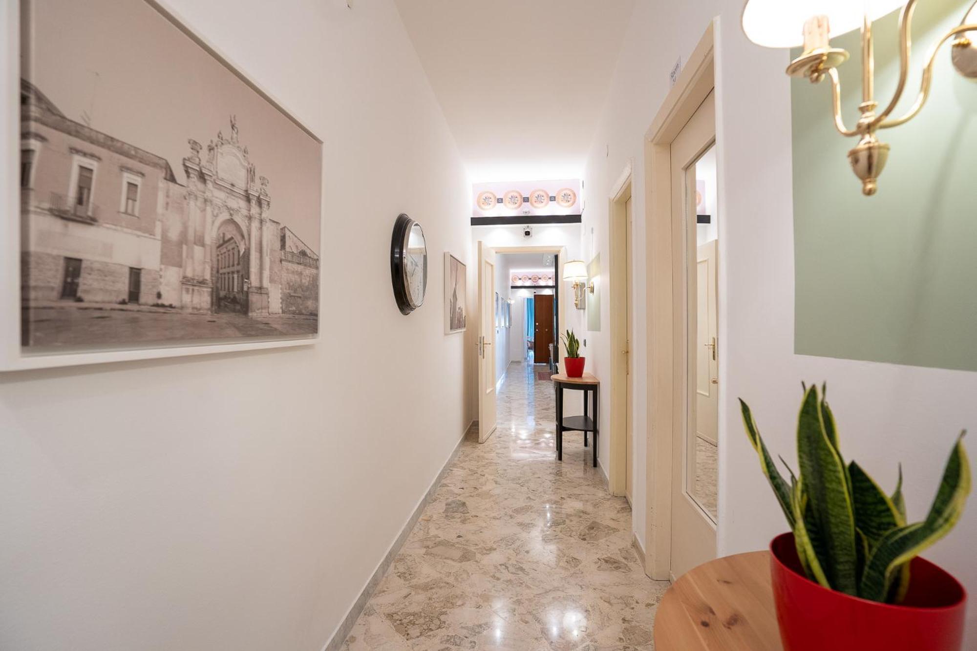 _ Cavour 156 & Savoia _ Gasthof Bari
